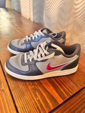 Nike Low-Top Sneakers